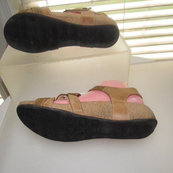 TAOS Trulie Brown Braided Leather Comfort Sandals Shoes Size 40 (US 9-9.5) - Picture 4 of 6
